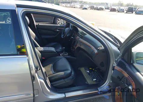 2000 Mercedes-Benz S 500 z USA, uszkodzony, nr VIN WDBNG75J8YA089252